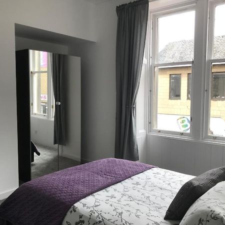 Carvetii - Edward House A - 2 Dbl Bed 1St Floor Flat Apartment Дънфърмлин Екстериор снимка