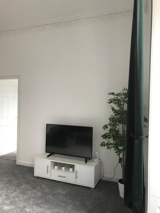 Carvetii - Edward House A - 2 Dbl Bed 1St Floor Flat Apartment Дънфърмлин Екстериор снимка